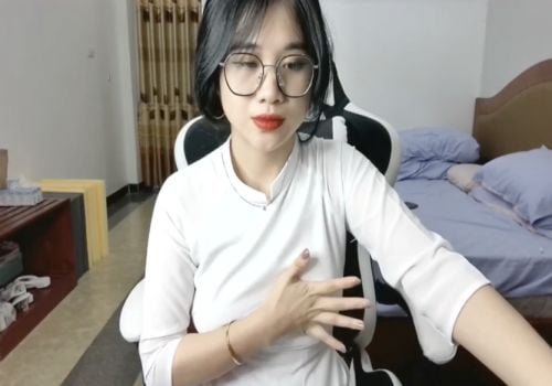 Linda garota foi esmagada por um colega