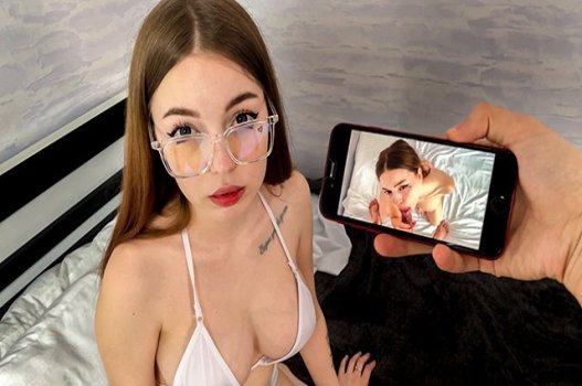 Mãe irritada e padrasto furtivamente se fodem