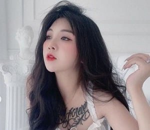 Tran Ha Linh mostra clipe de sexo